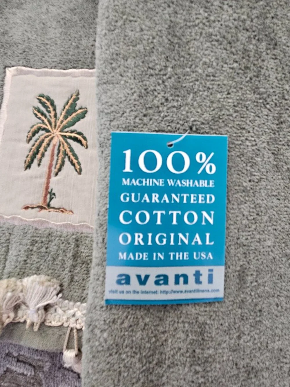 NEW SET OF 10 ROYAL VELVET SAGE GREEN TOWELS AND 2 AVANTI SAGE GREEN PALM TOWELS